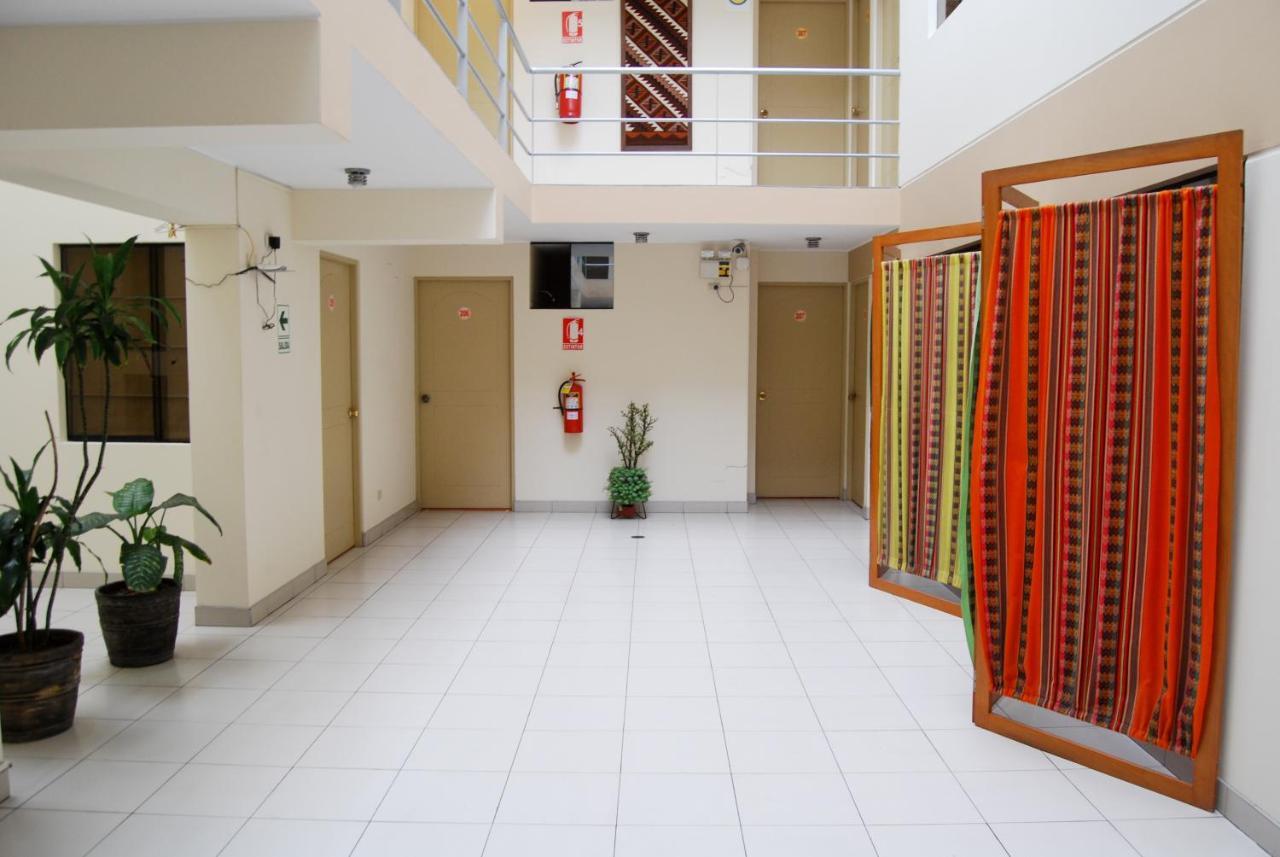 Hotel Sunflowers Inn Lima Exterior foto